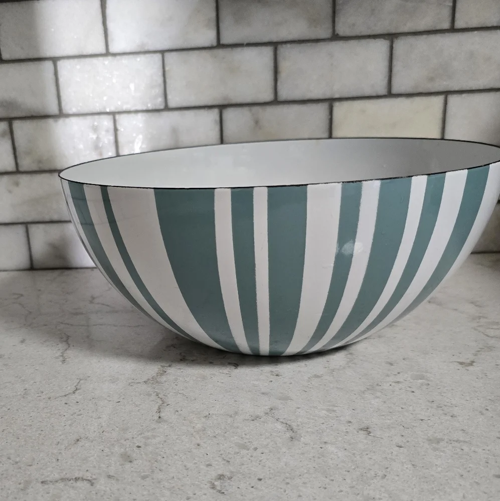 Vtg. Cathrineholm 11" Seafoam Stripe Enamel Bowl - Picture 2 of 11